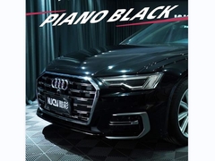 Piano en TPU en cristal noir